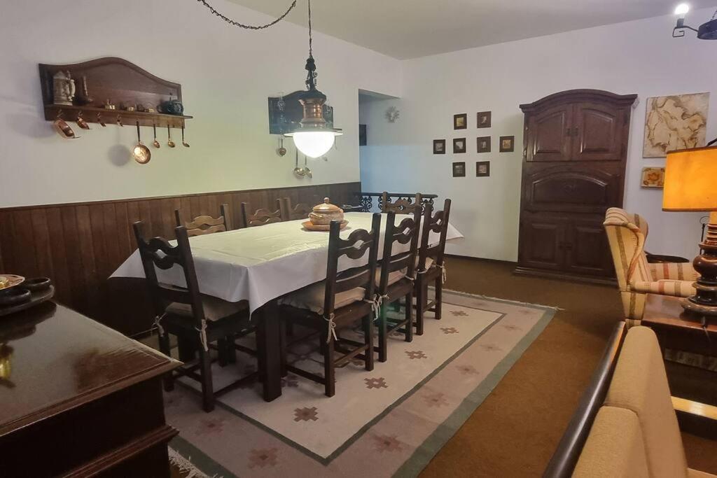 Em Apartment *